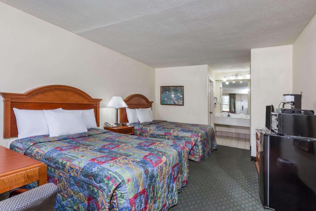 Days Inn By Wyndham Petersburg/South Fort Lee Exterior foto